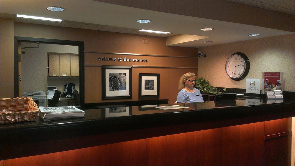 Hampton Inn Des Moines-Airport Exterior photo