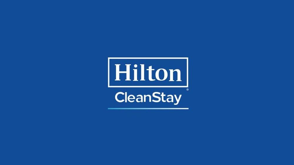 Hampton Inn Des Moines-Airport Exterior photo