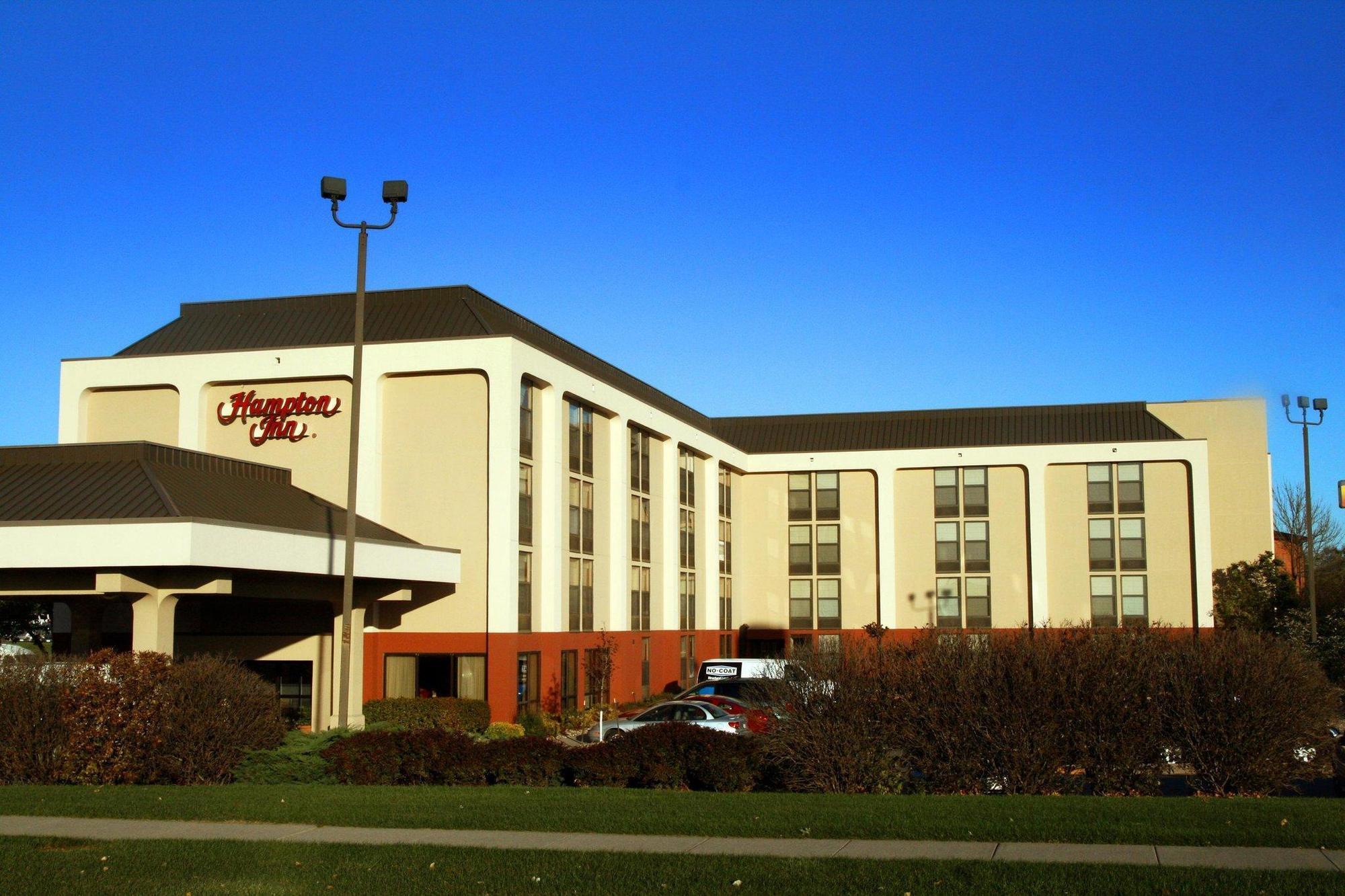 Hampton Inn Des Moines-Airport Exterior photo